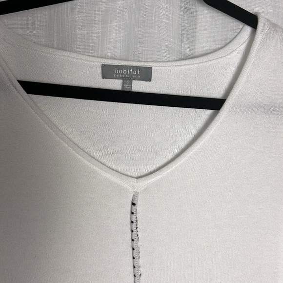 Habitat sweater,women,PTP 19.5” white cotton pull over,v neck,trim,EC - Picture 6 of 13